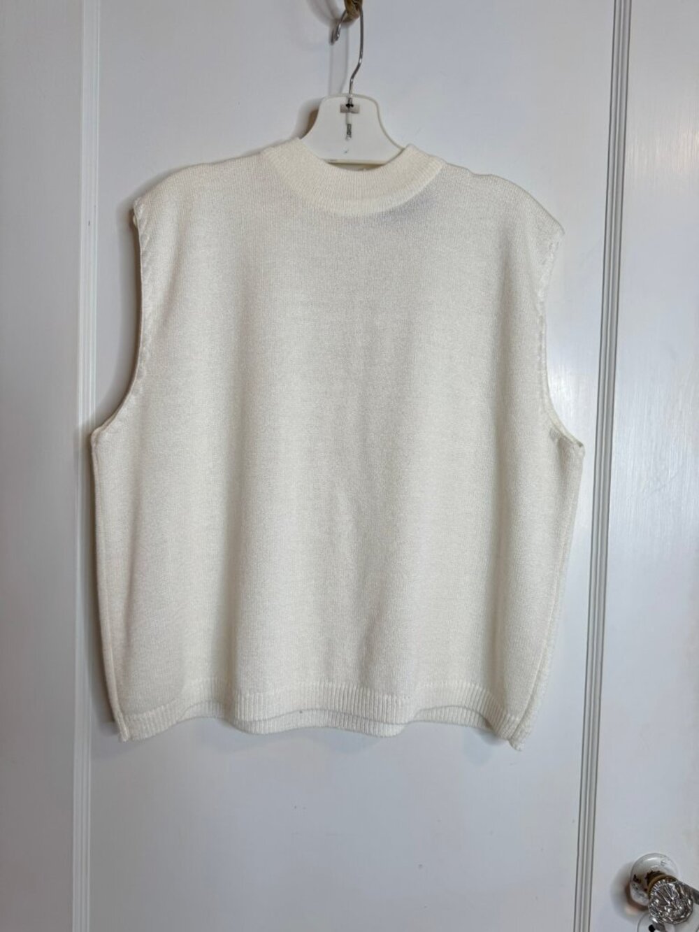 Vtg San Remo White Sleeveless Collared Tank Top Knit Shell sz XL